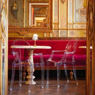 Luci e Forme Louis ghost 8 copia